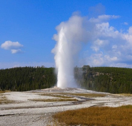 Five or six-day Yellowstone RV tour, making your trip feel like home | Roundtrip from Salt Lake City