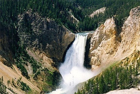 6-Day Luxury Nature Exploration Tour | Round Trip from Las Vegas | Yellowstone Park | Grand Canyon | Antelope Canyon | Bryce Canyon