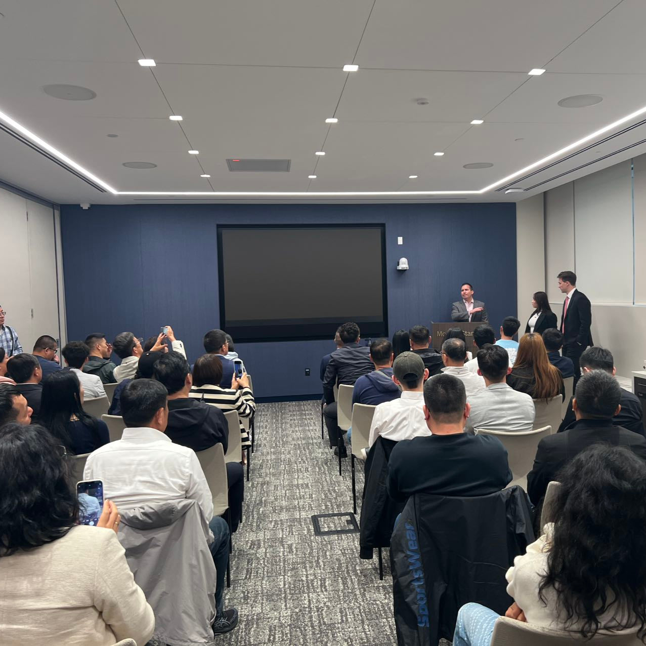 美国金融财富商务考察之旅二日-参加纽交所NYSE、纳斯达克Nasdaq上市活动、摩根士丹利总部座谈